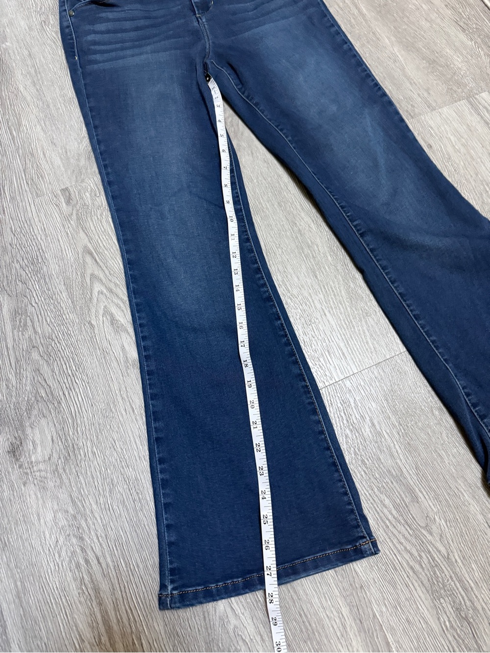 (2) 1822 Denim Blue/Black Women’s Jeans Bootcut Size 8/29 Better Butter Stretch - Picture 7 of 16